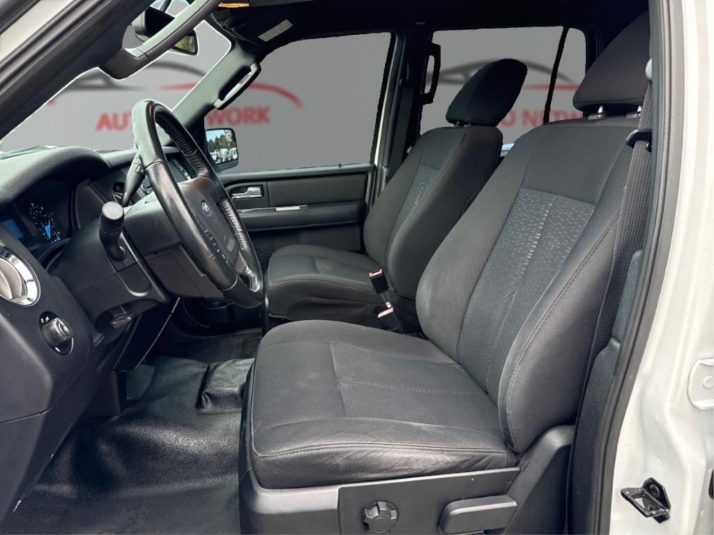2017 Ford Expedition - $11,900