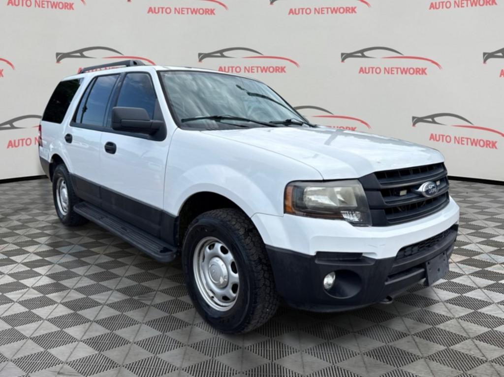 2017 Ford Expedition - $11,900