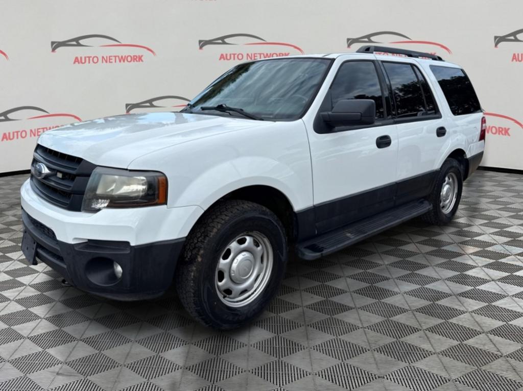 2017 Ford Expedition - $11,900
