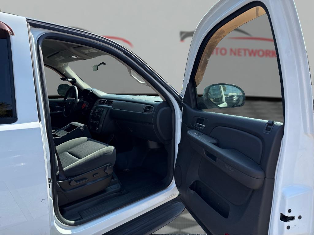 2009 Chevrolet Tahoe - $3,900