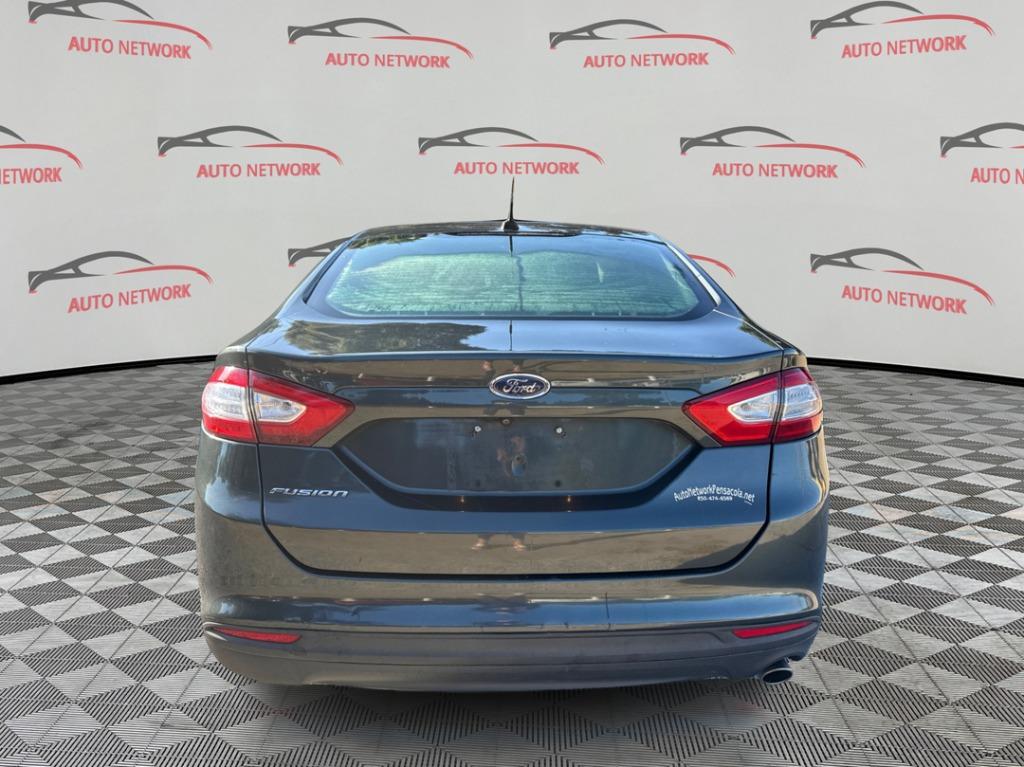 2016 Ford Fusion - $4,900