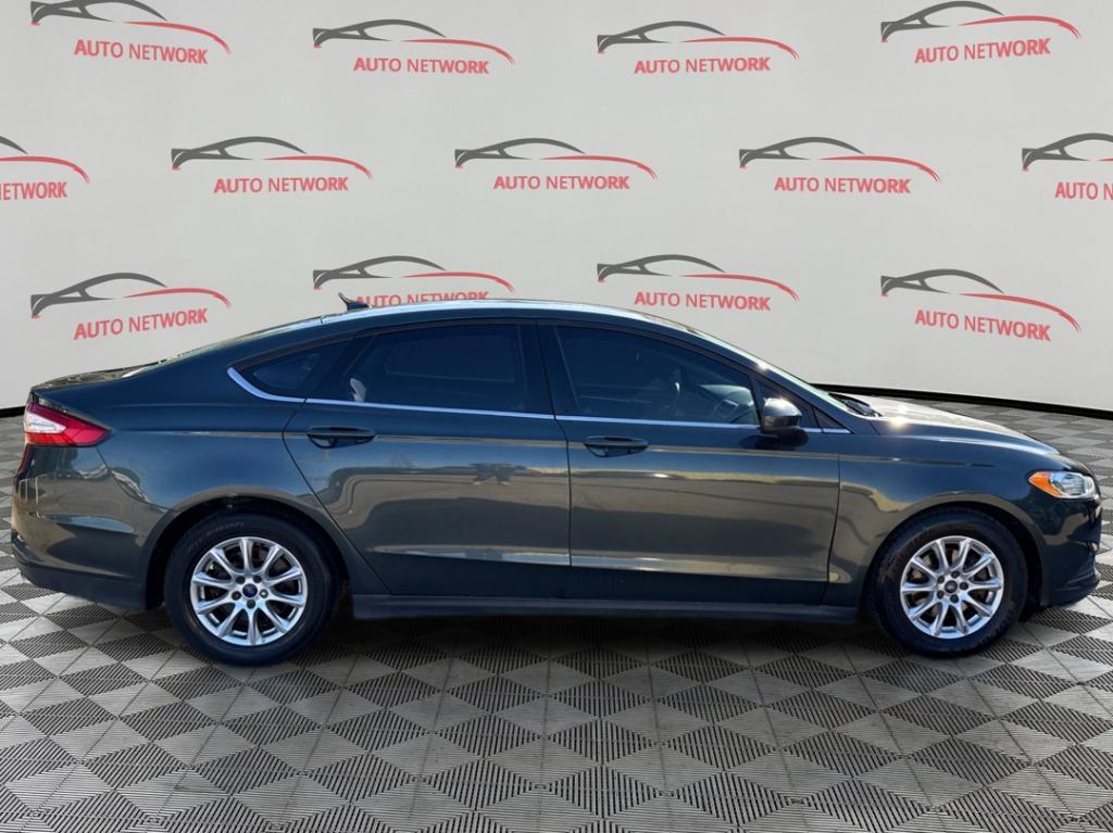2016 Ford Fusion - $4,900