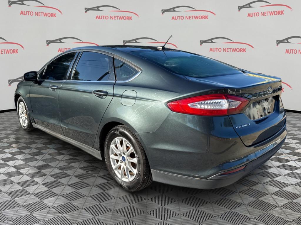 2016 Ford Fusion - $4,900