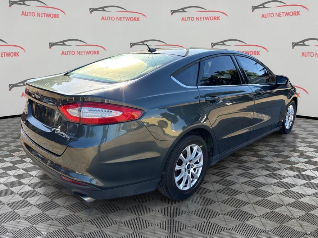 2016 Ford Fusion - $4,900
