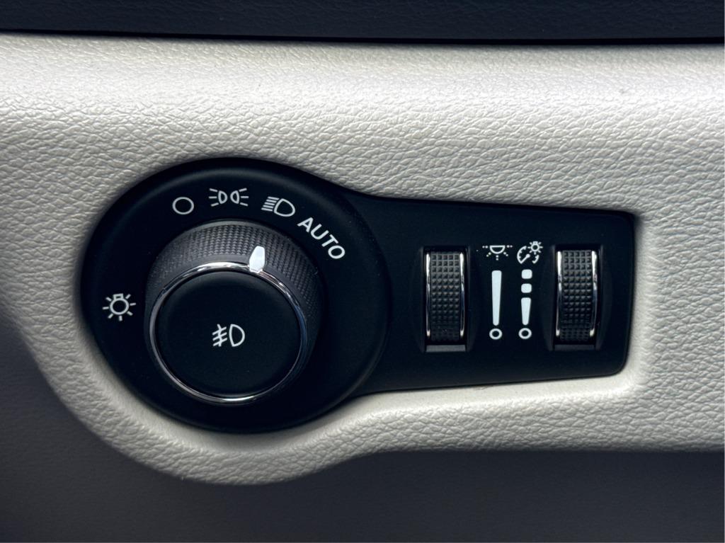 2019 Chrysler Pacifica - $14,900