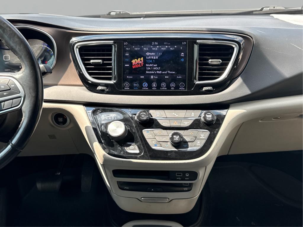 2019 Chrysler Pacifica - $14,900