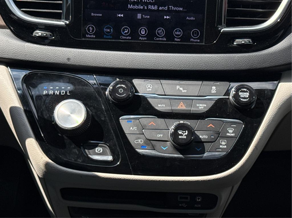 2019 Chrysler Pacifica - $14,900
