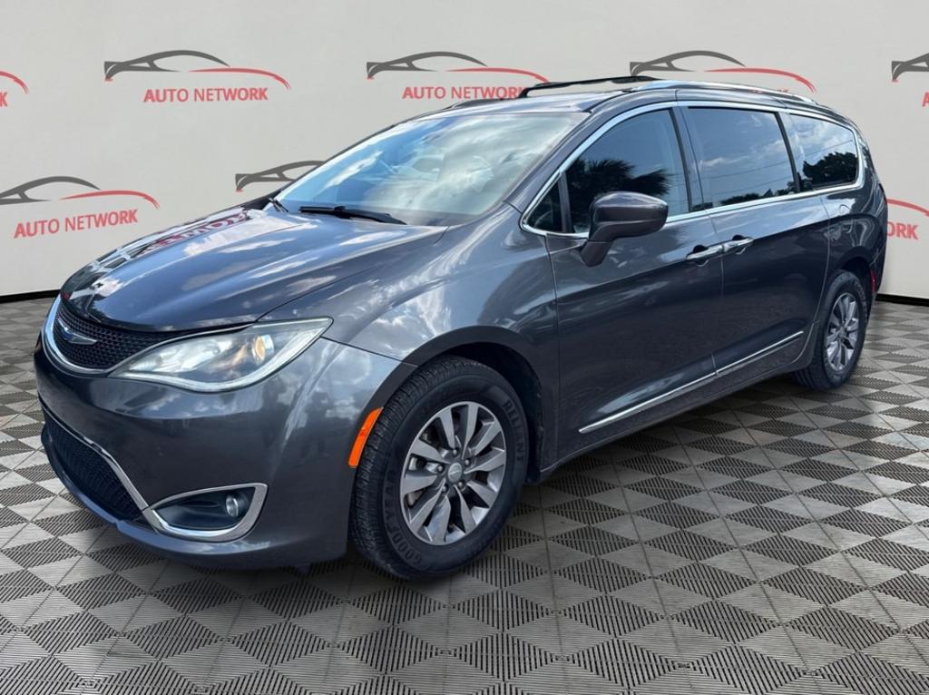 2019 Chrysler Pacifica - $14,900