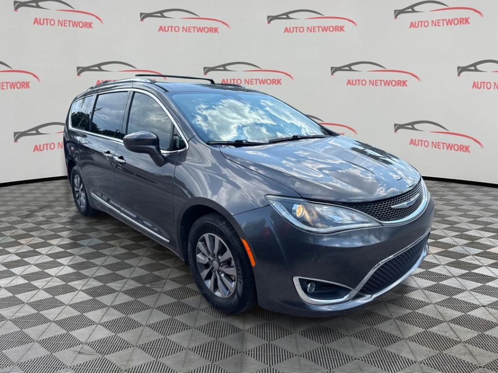 2019 Chrysler Pacifica - $14,900