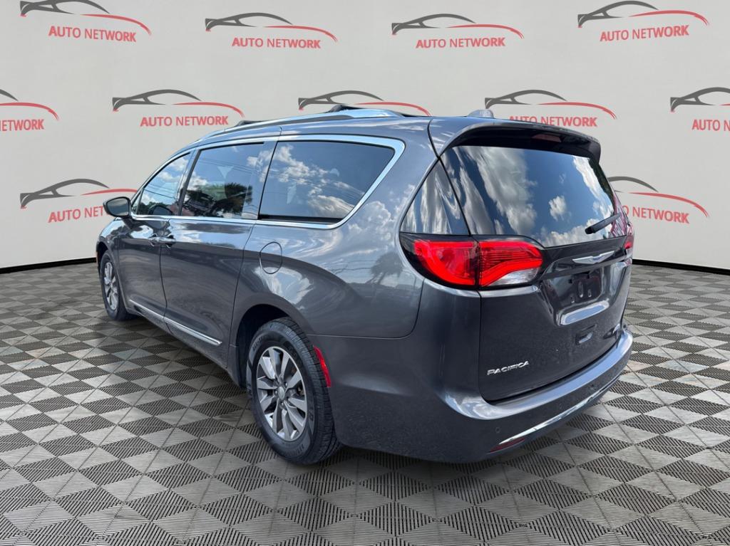 2019 Chrysler Pacifica - $14,900