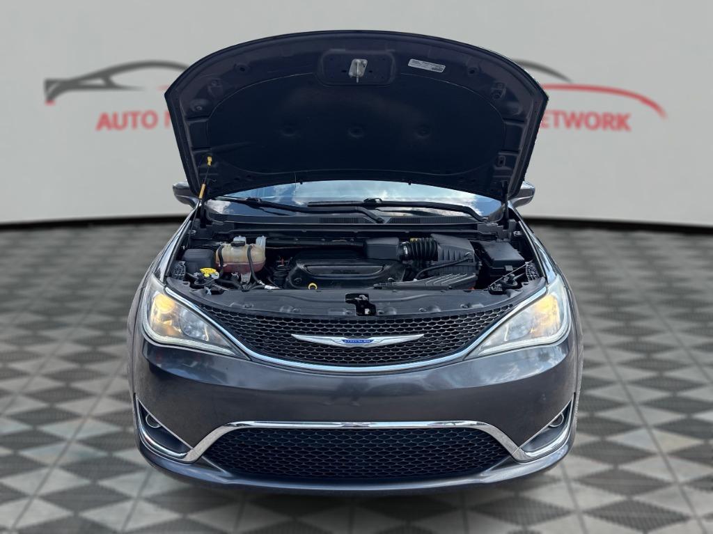 2019 Chrysler Pacifica - $14,900