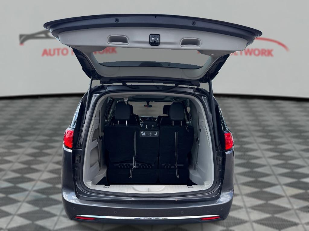 2019 Chrysler Pacifica - $14,900