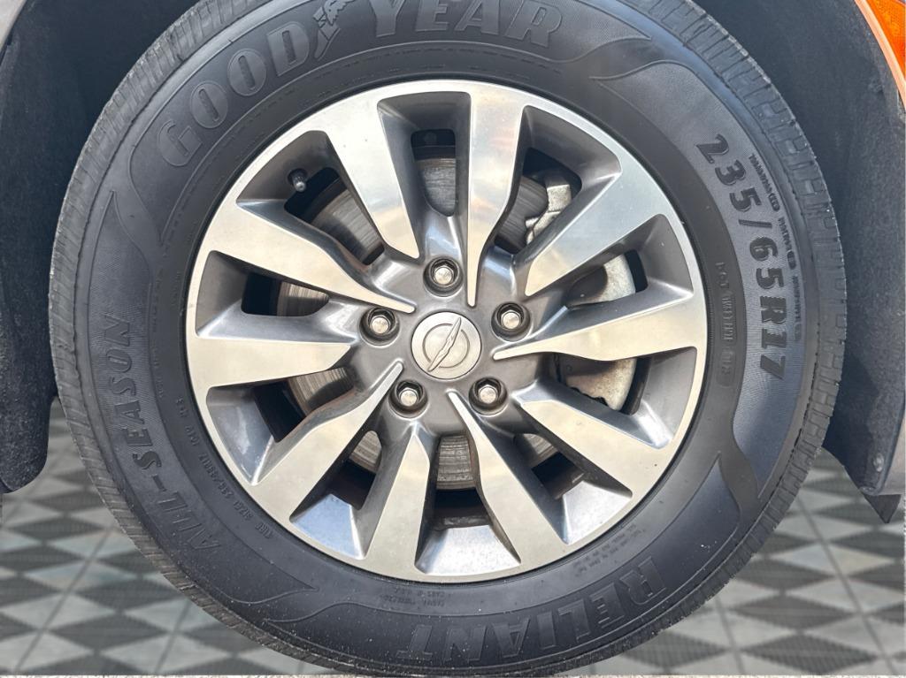 2019 Chrysler Pacifica - $14,900