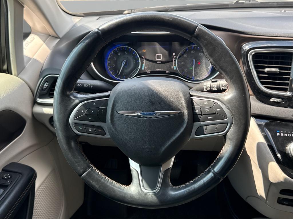 2019 Chrysler Pacifica - $14,900