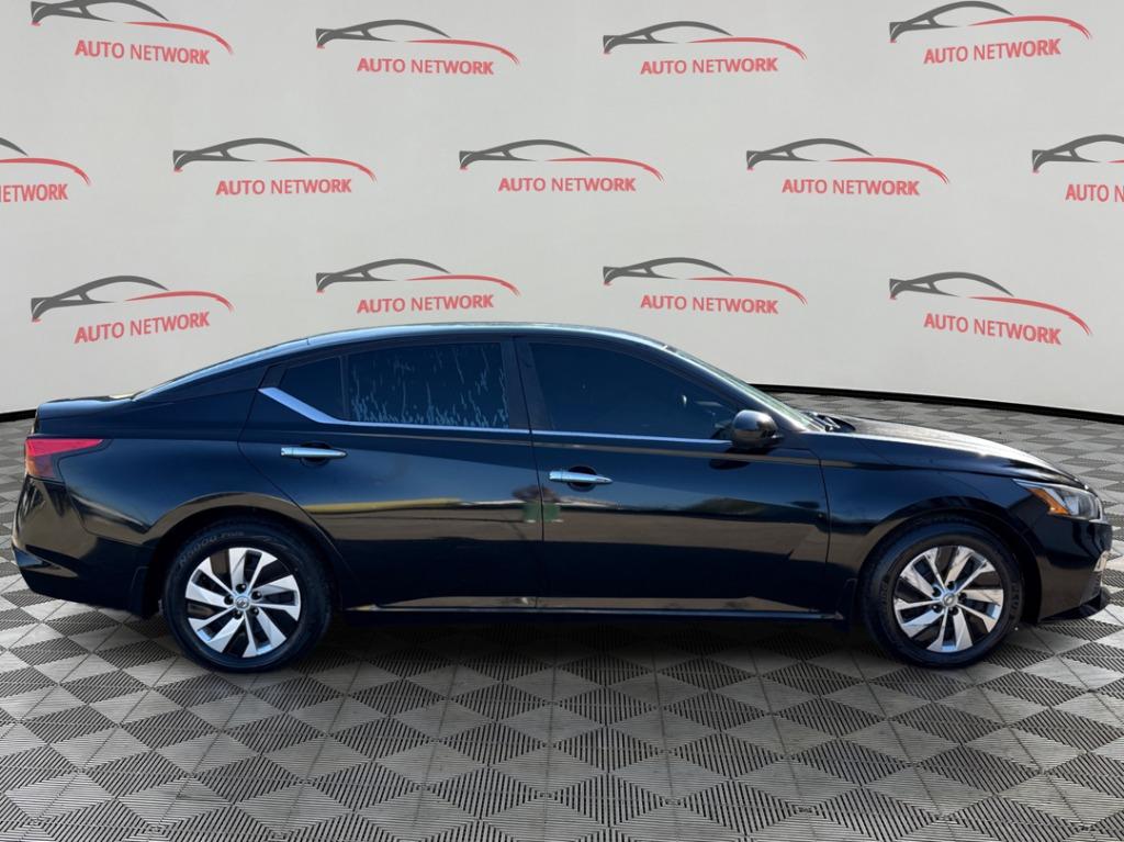 2020 Nissan Altima - $6,900