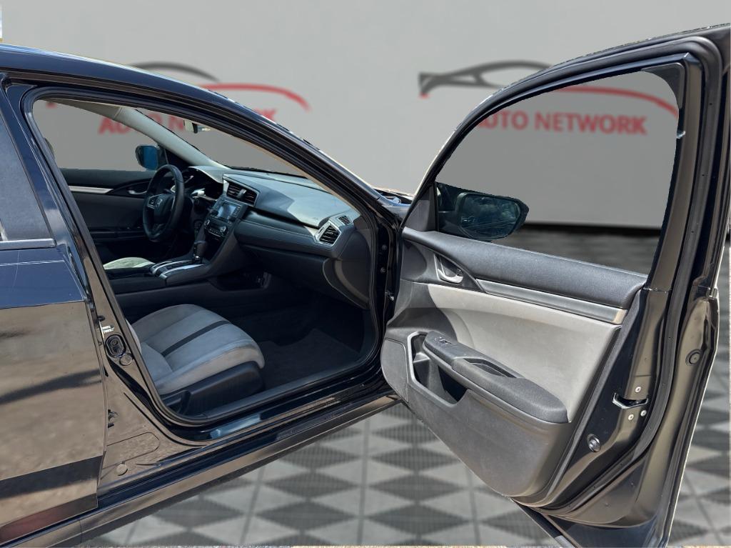 2019 Honda Civic - $12,900