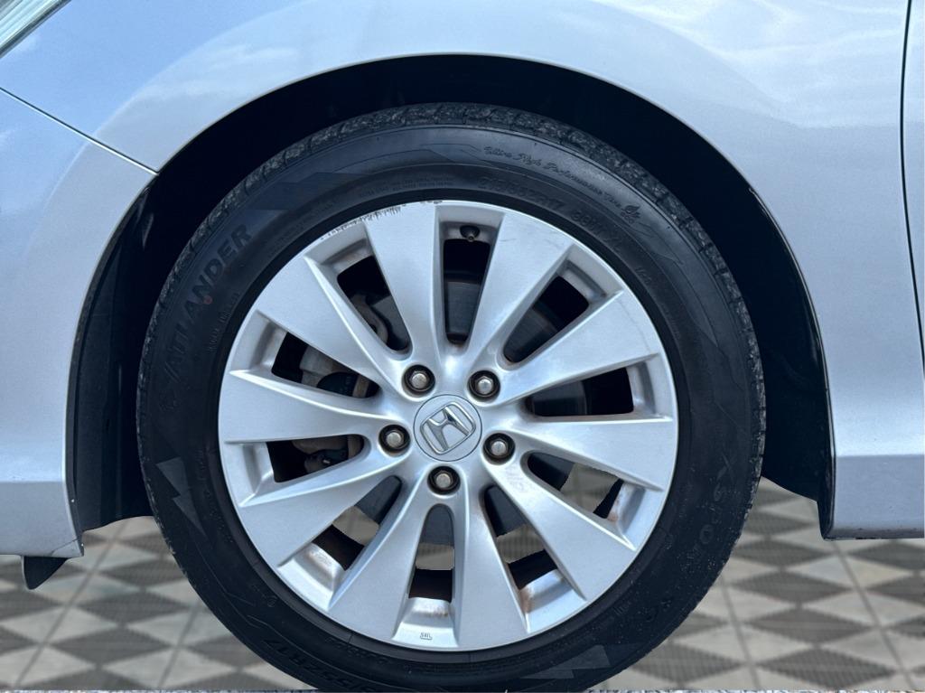 2015 Honda Accord - $13,900