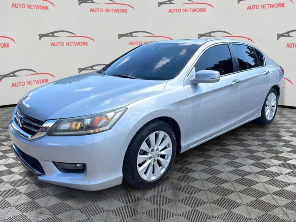 2015 Honda Accord - $13,900