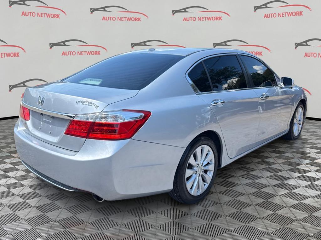 2015 Honda Accord - $13,900