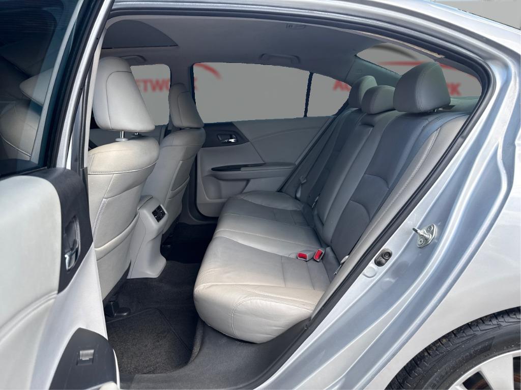 2015 Honda Accord - $13,900