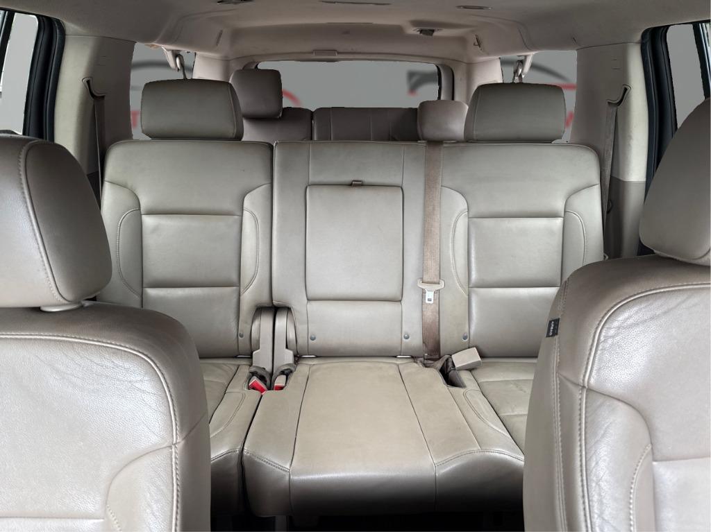 2015 Chevrolet Suburban - $11,900
