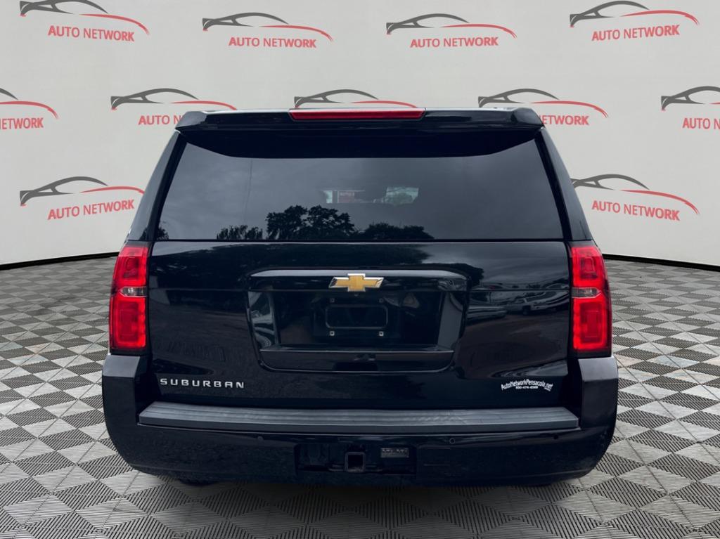 2015 Chevrolet Suburban - $11,900
