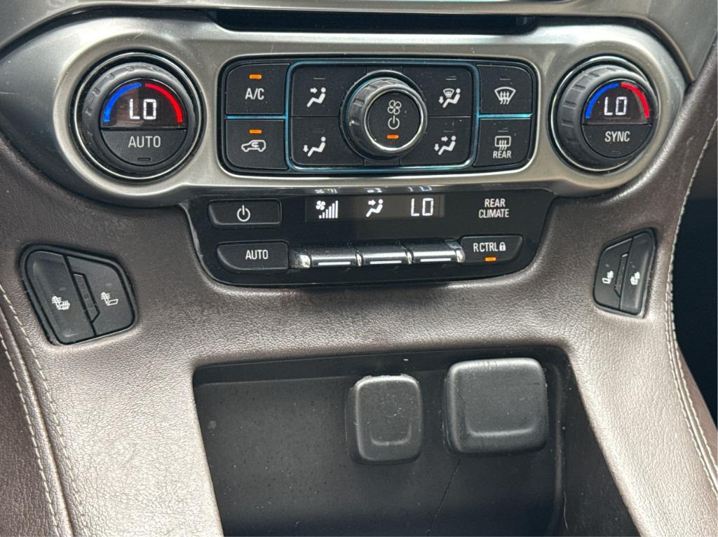 2015 Chevrolet Suburban - $11,900
