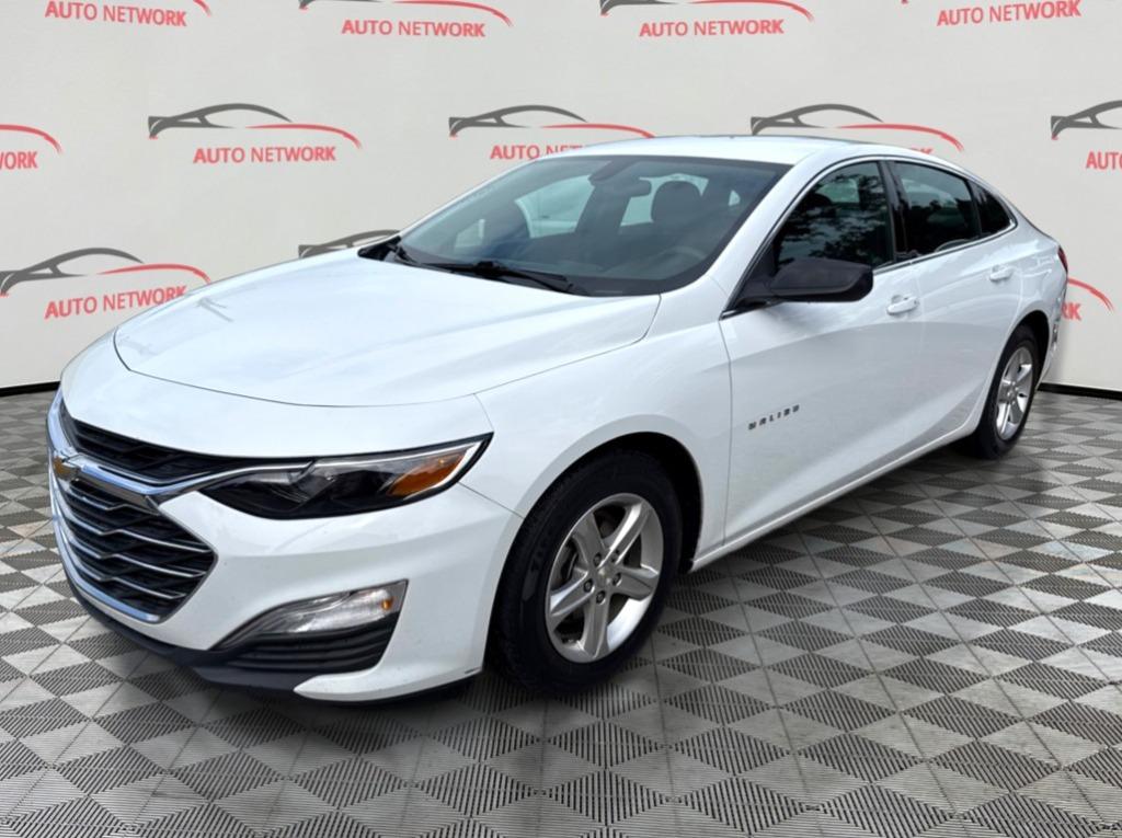 2022 Chevrolet Malibu - $12,900