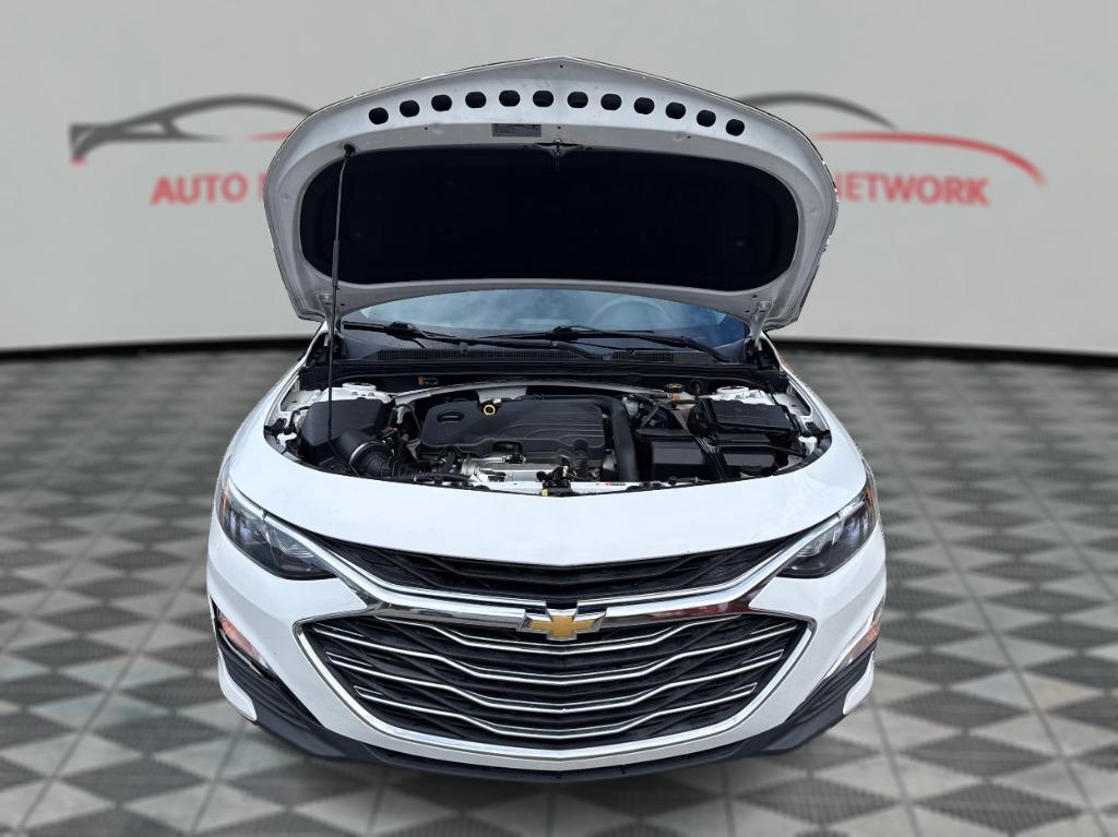 2022 Chevrolet Malibu - $12,900