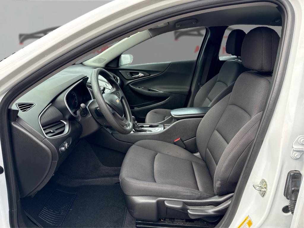 2022 Chevrolet Malibu - $12,900