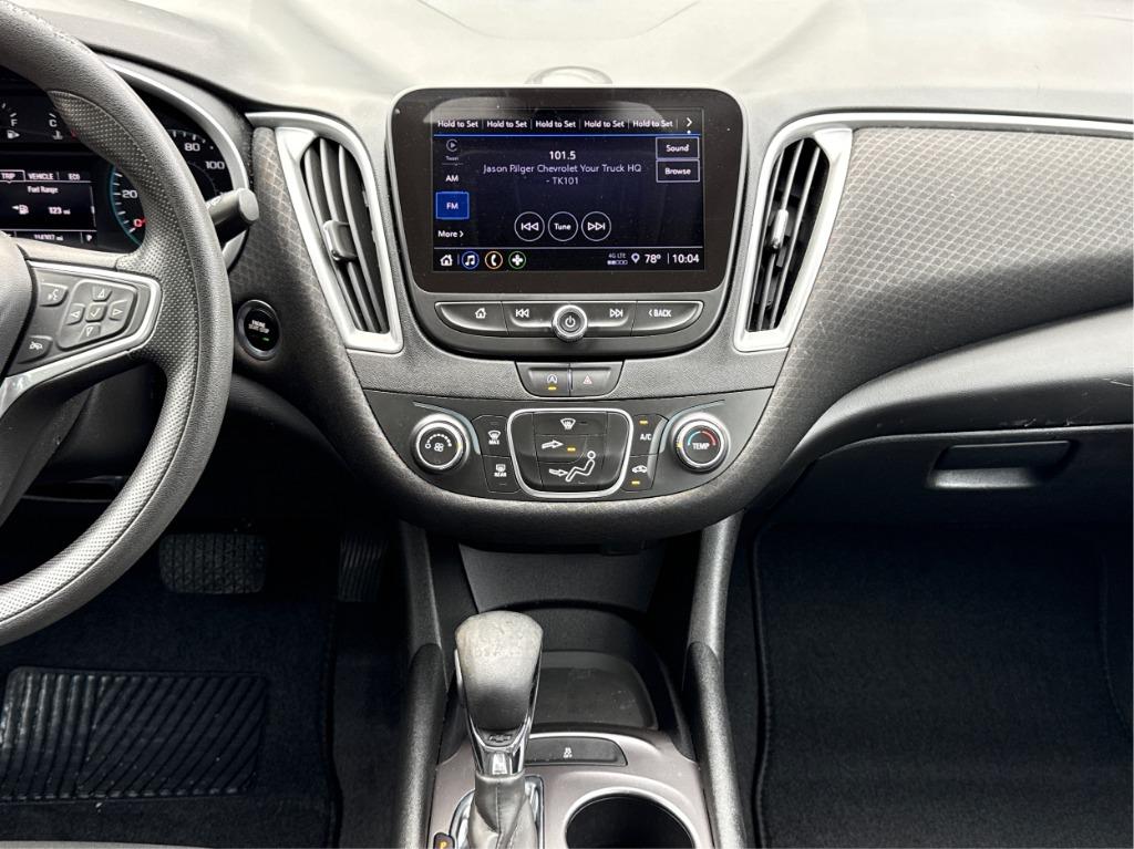 2022 Chevrolet Malibu - $12,900