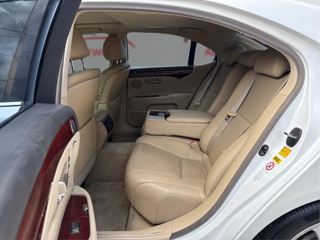 2007 Lexus LS - $7,900