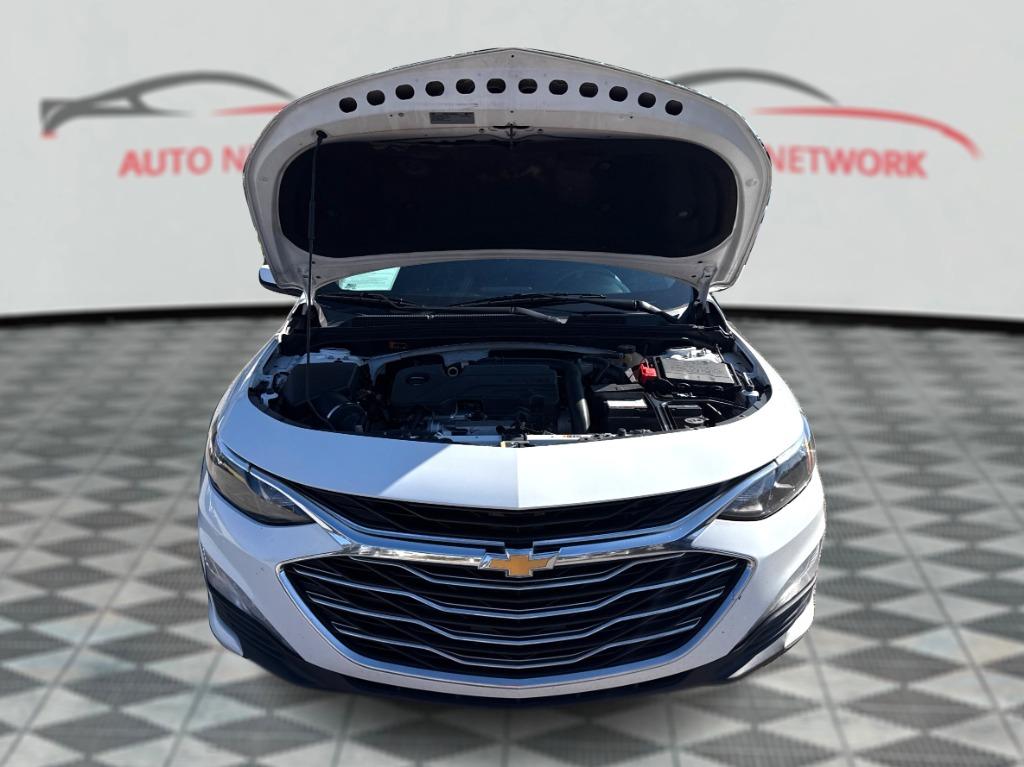 2019 Chevrolet Malibu - $7,900