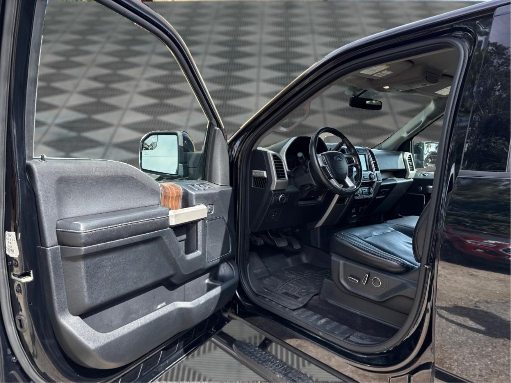 2017 Ford F-150 - $16,900