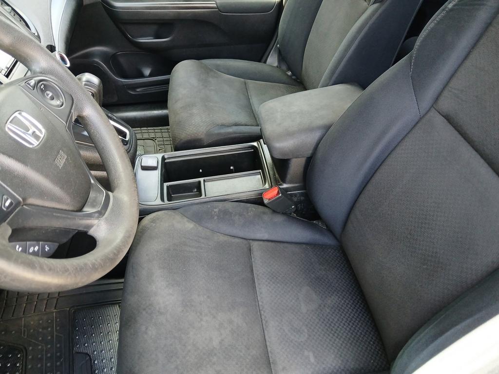2015 Honda CR-V - $10,995