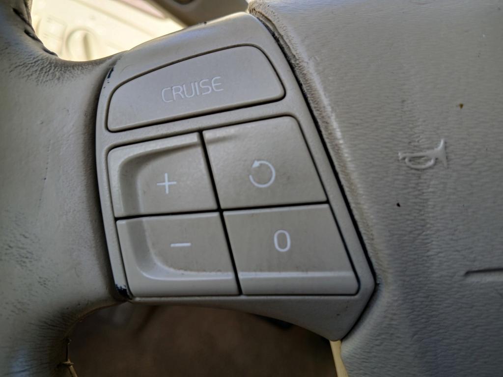 2009 Volvo S80 - $2,495