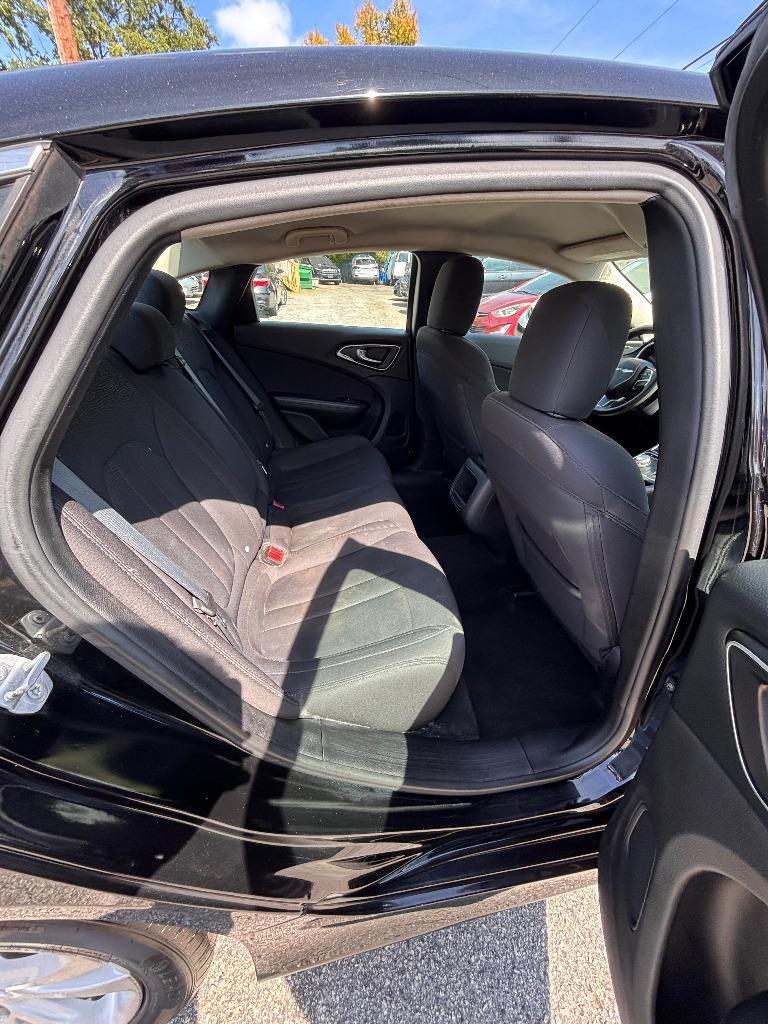2015 Chrysler 200
