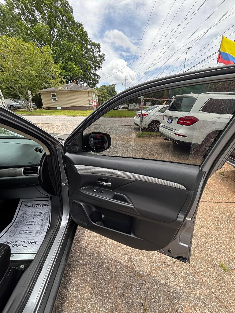 2018 Mitsubishi Outlander
