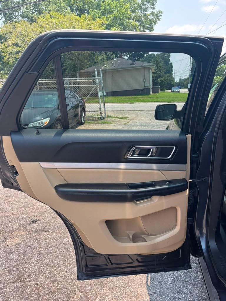 2017 Ford Explorer