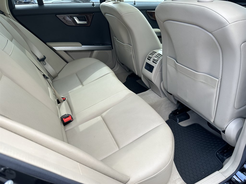 2011 Mercedes-Benz GLK-Class GLK350 4MATIC photo