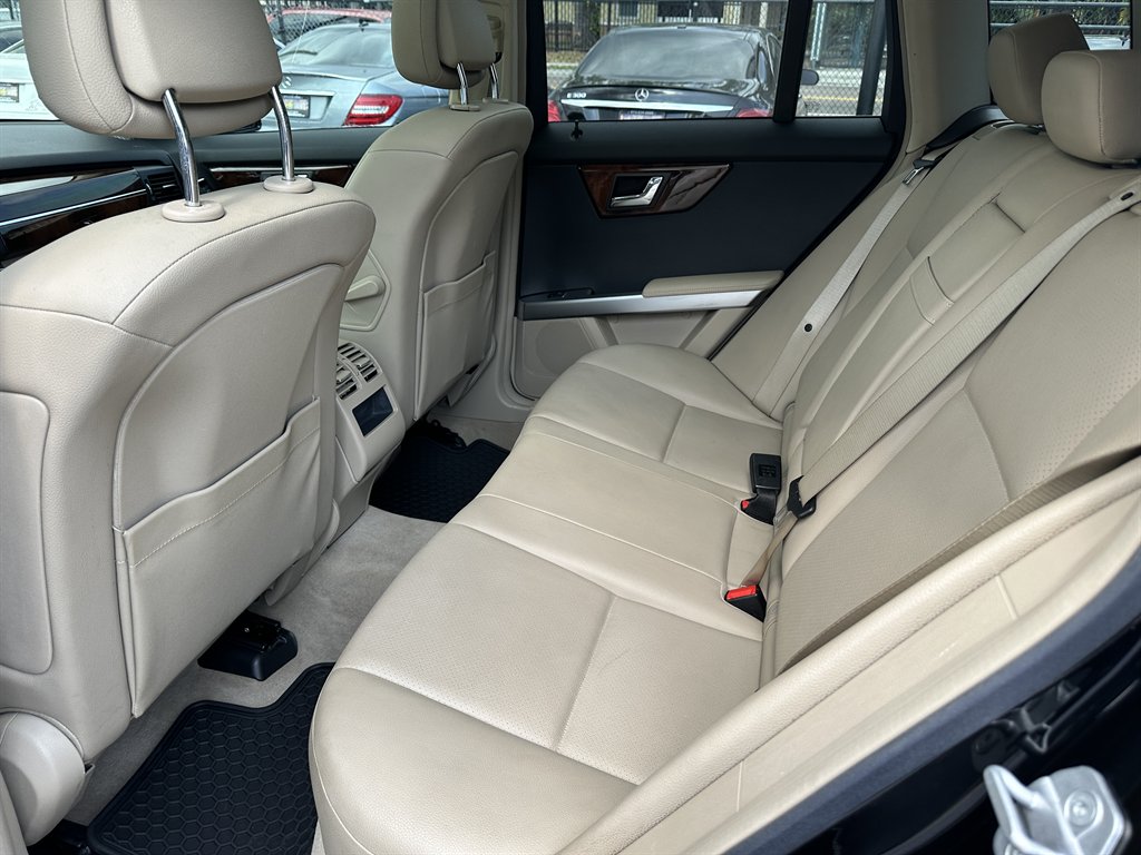 2011 Mercedes-Benz GLK-Class GLK350 4MATIC photo