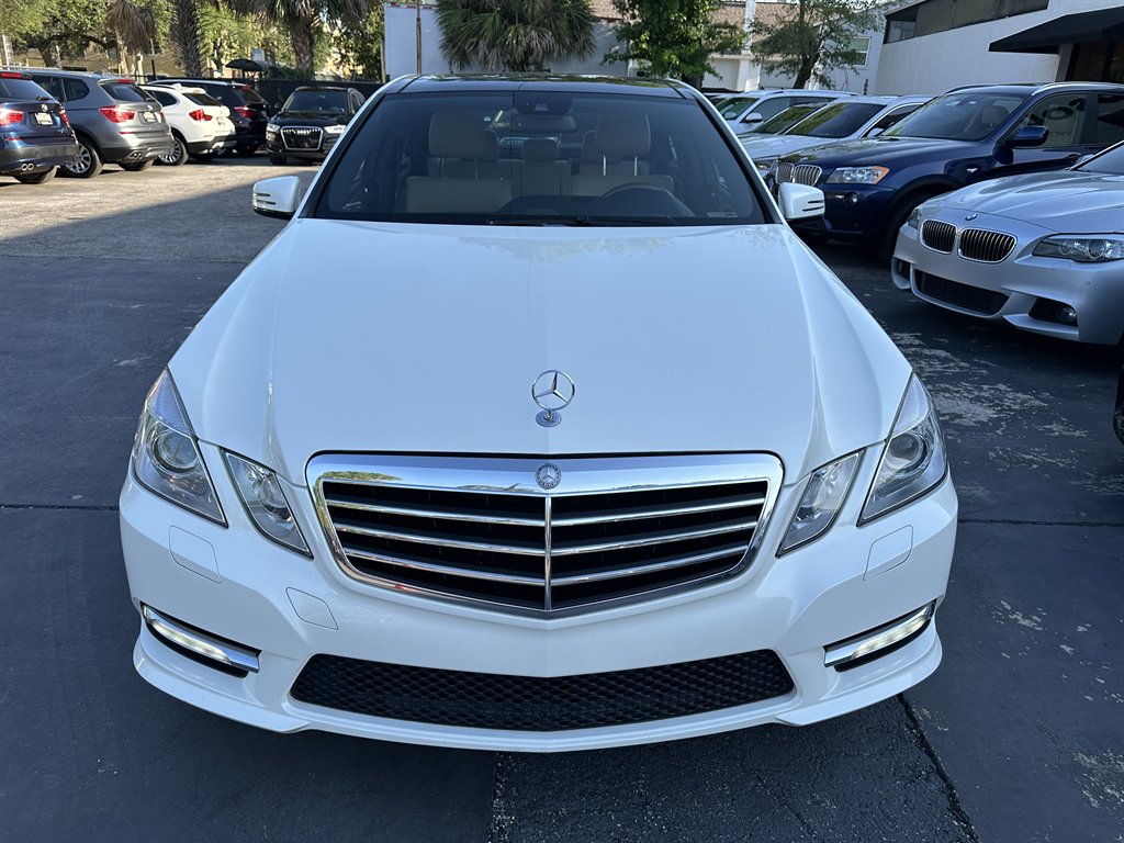 2012 Mercedes-Benz E-Class E350 Luxury photo
