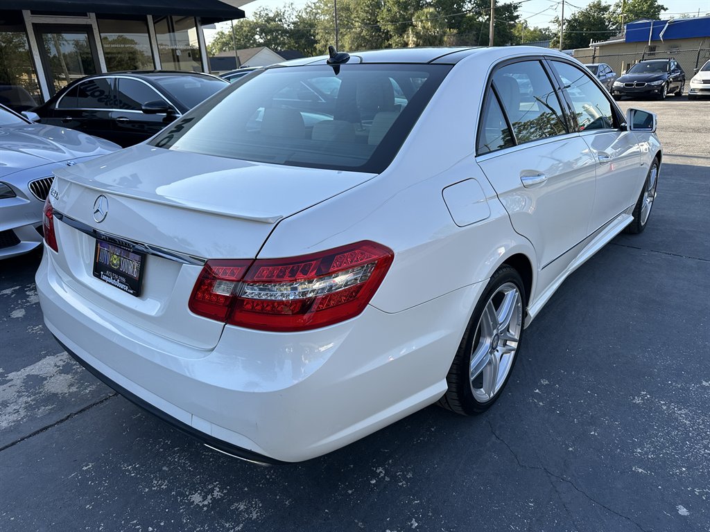 2012 Mercedes-Benz E-Class E350 Luxury photo