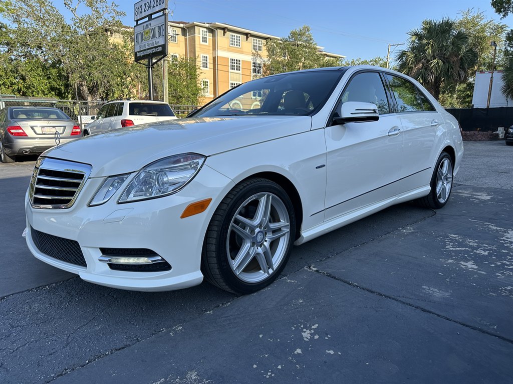 2012 Mercedes-Benz E-Class E350 Luxury photo