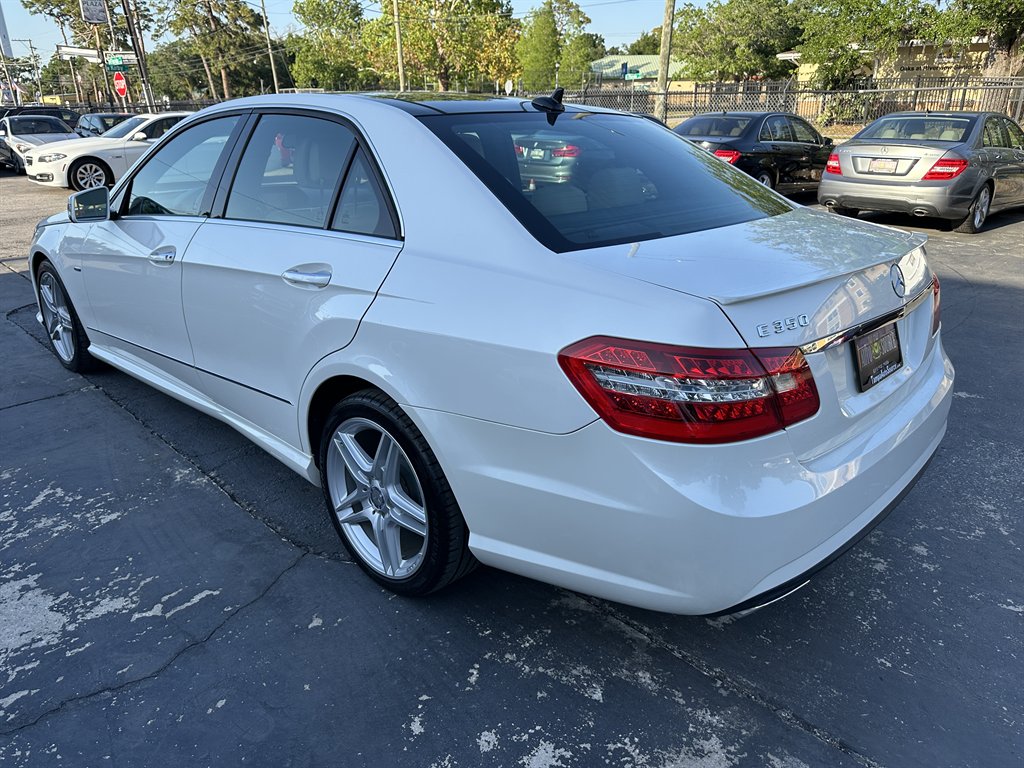 2012 Mercedes-Benz E-Class E350 Luxury photo