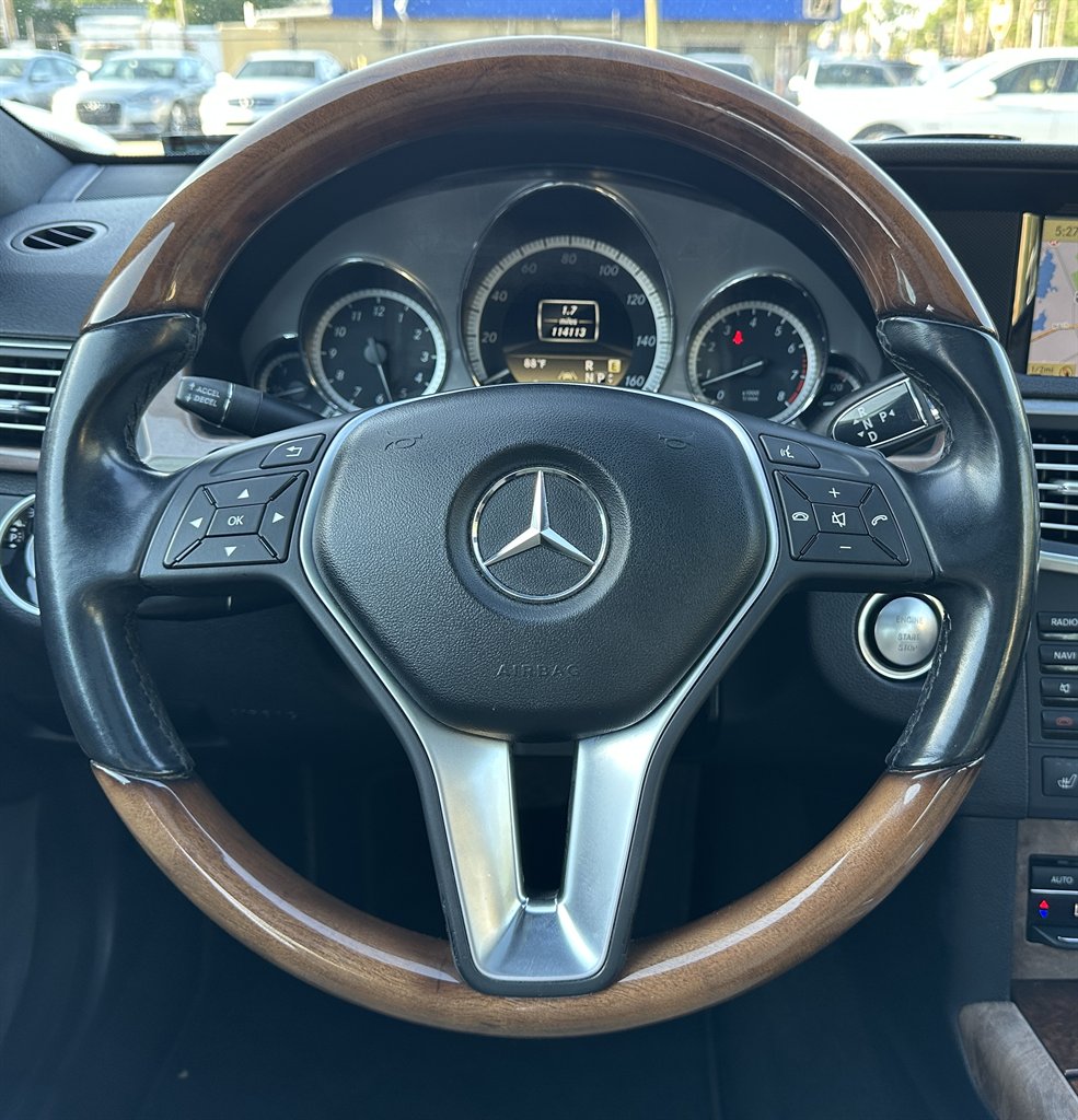 2012 Mercedes-Benz E-Class E350 Luxury photo