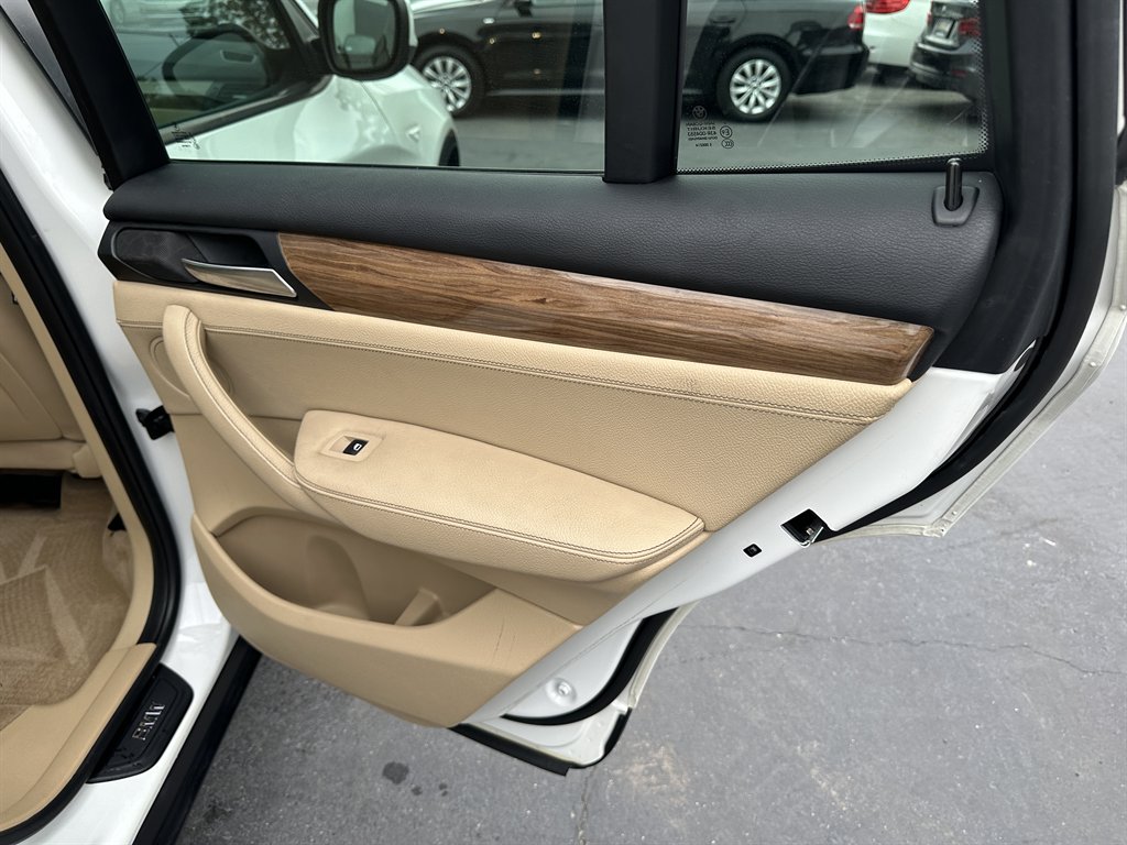 2013 BMW X3 xDrive28i photo