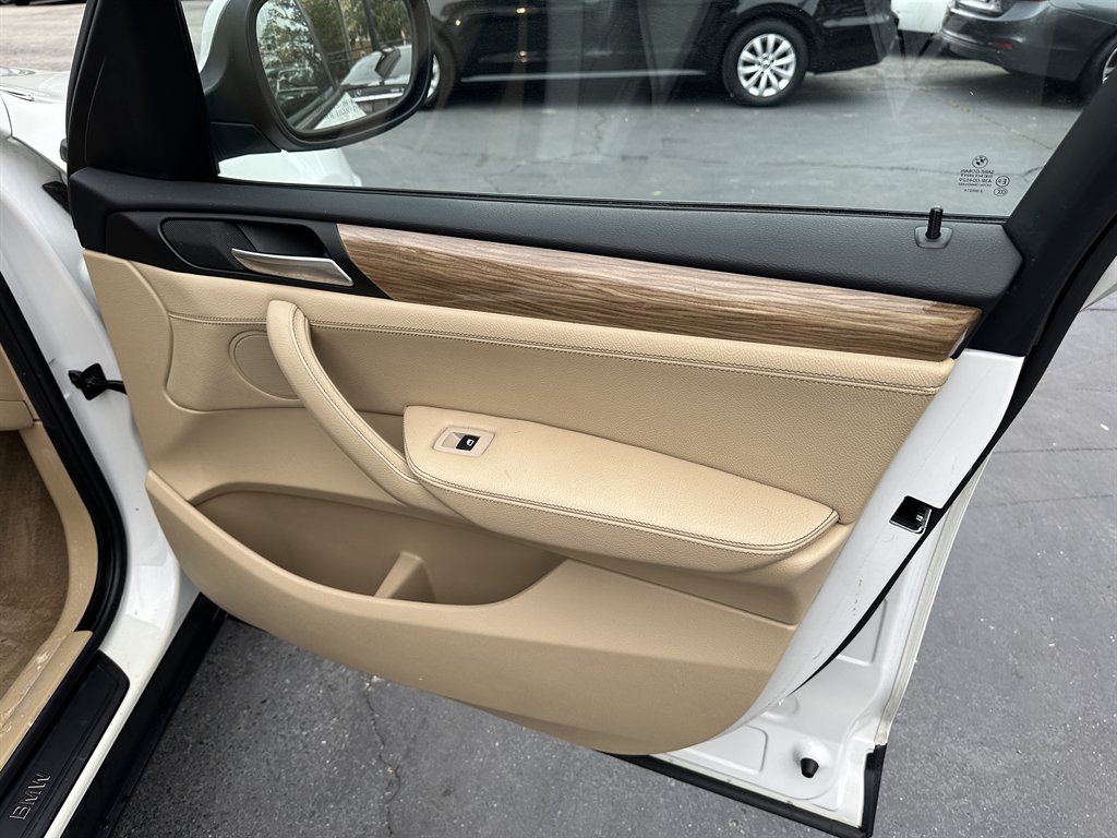 2013 BMW X3 xDrive28i photo