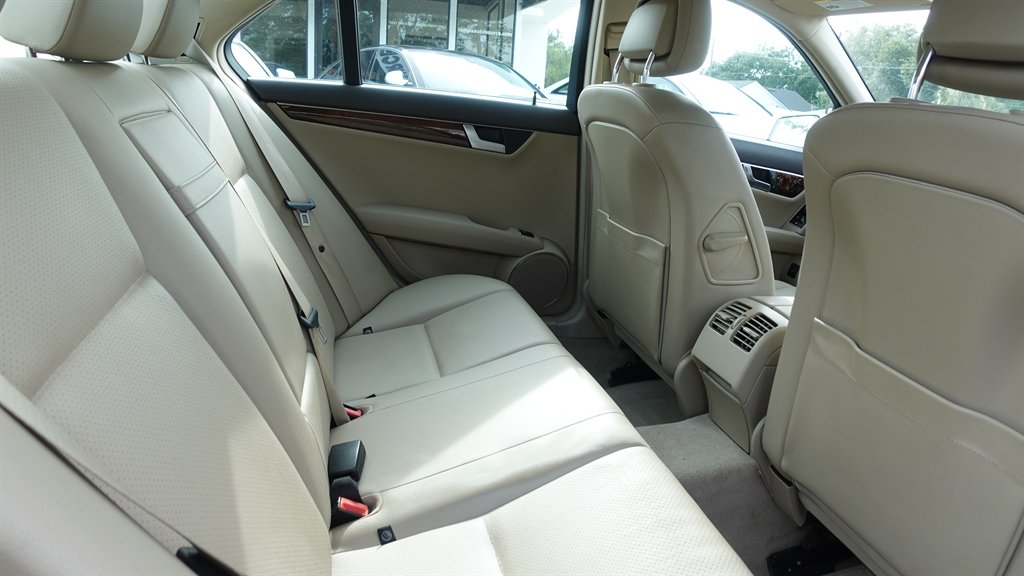 2021 Mercedes Benz A 220 photo 41
