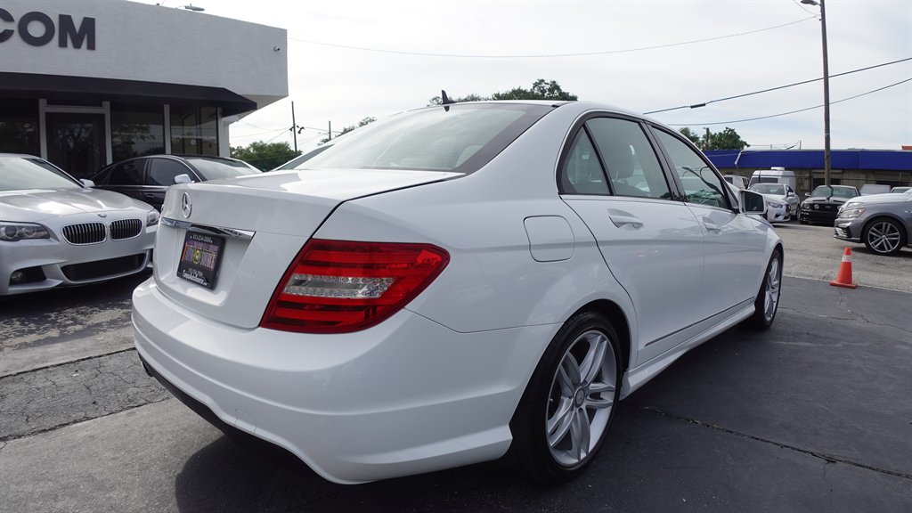 2021 Mercedes Benz A 220 photo 36